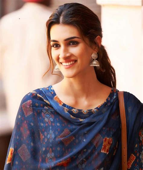 kriti sanon cute photos